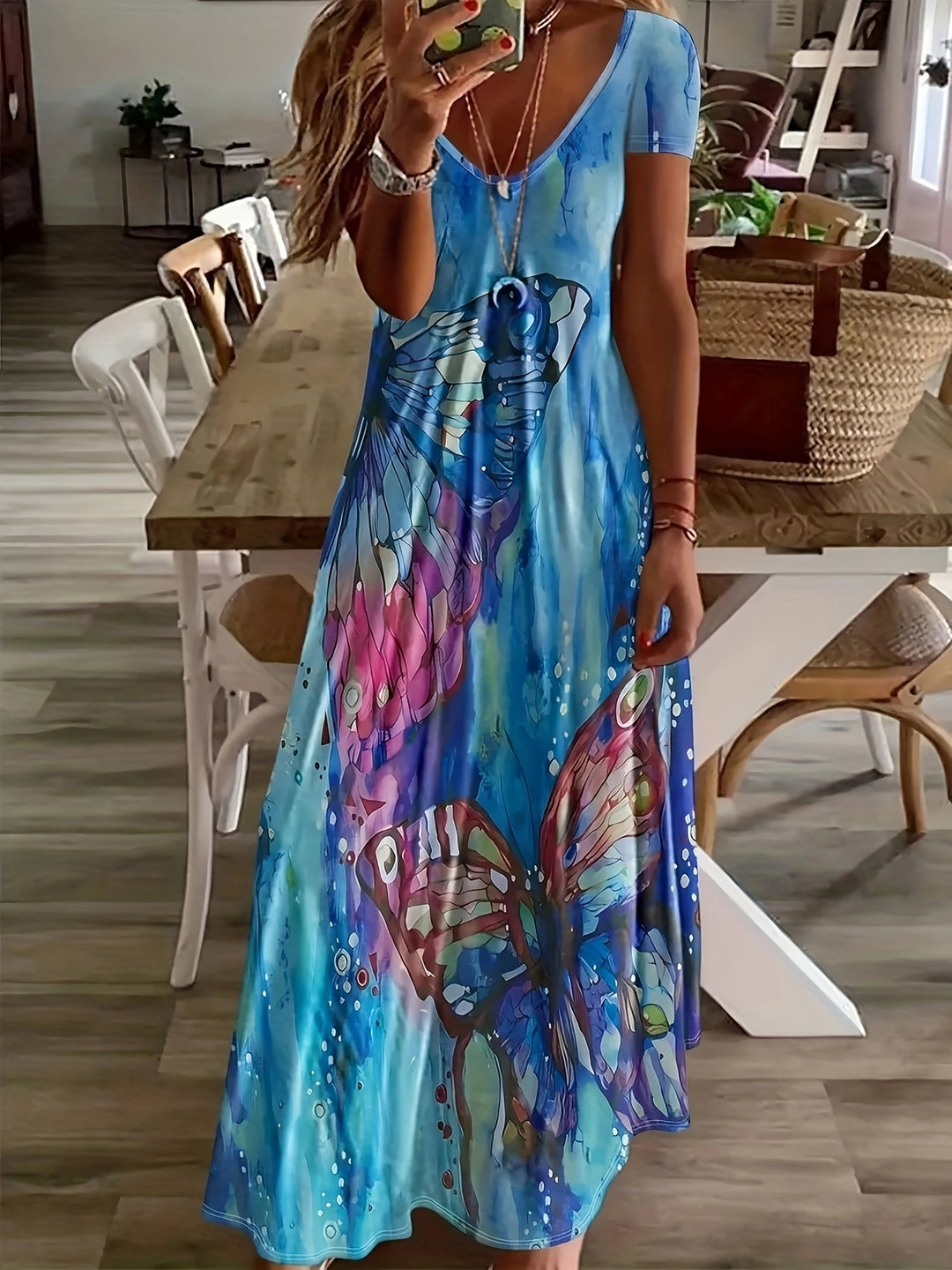 Lisa | Artistic Flattering Fit Dress