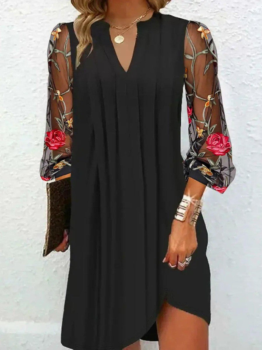 Kimmy | Elegant Dress with V-neck and Sheer Sleeves